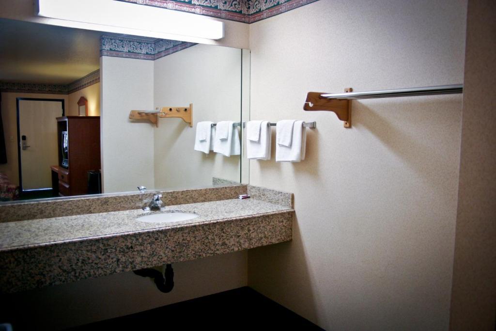 La Mirage Inn Lax Airport West Athens Kamer foto